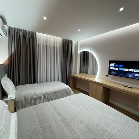 Hotel Lyhnidas Udenisht Екстер'єр фото