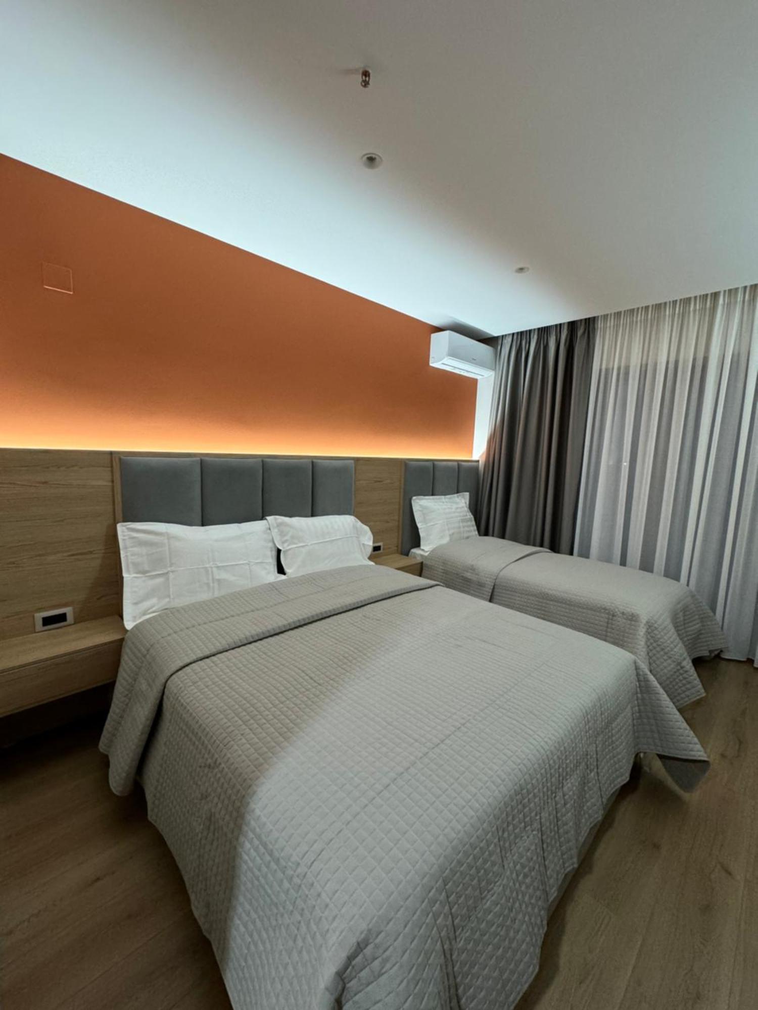 Hotel Lyhnidas Udenisht Екстер'єр фото