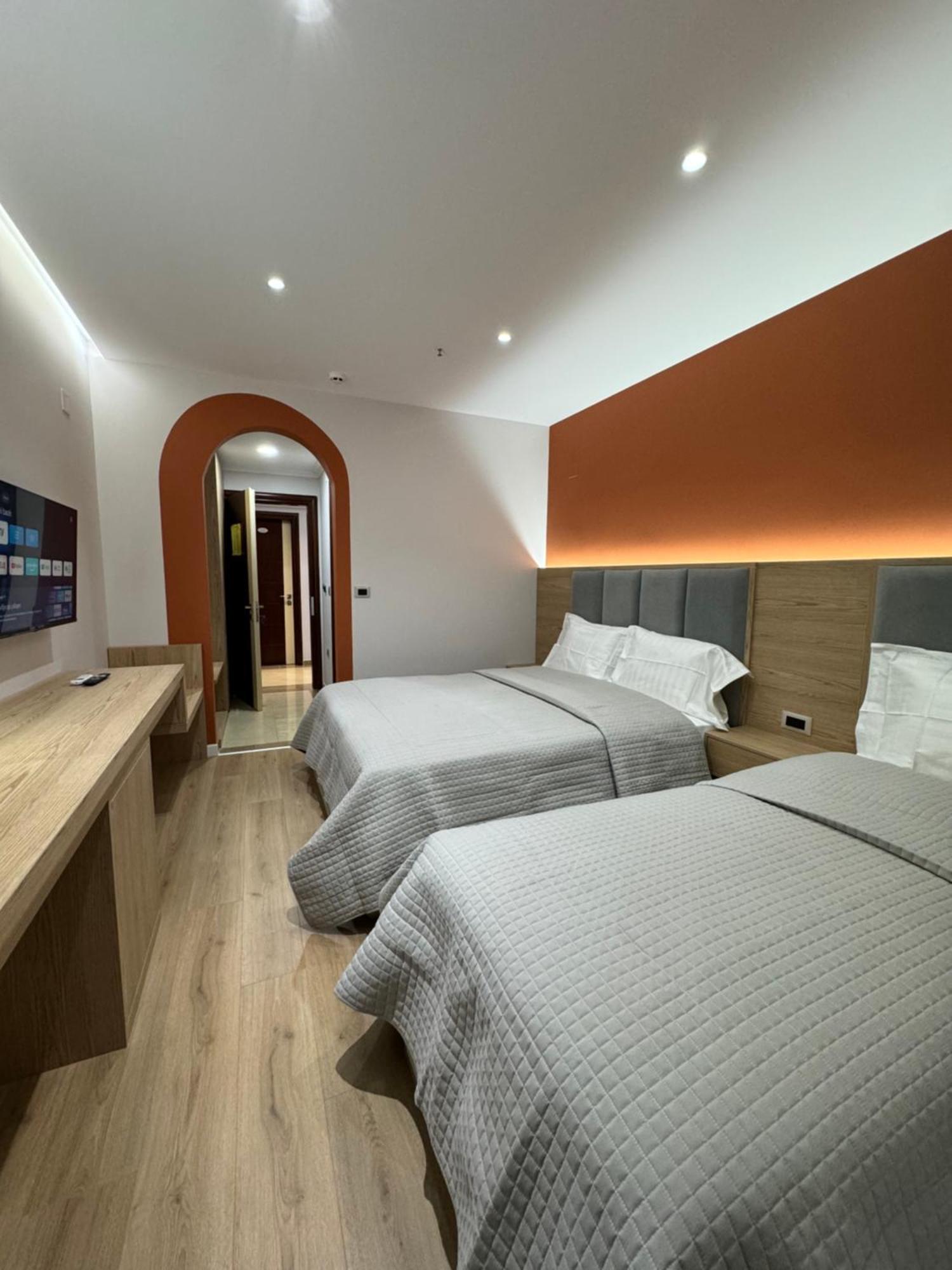 Hotel Lyhnidas Udenisht Екстер'єр фото