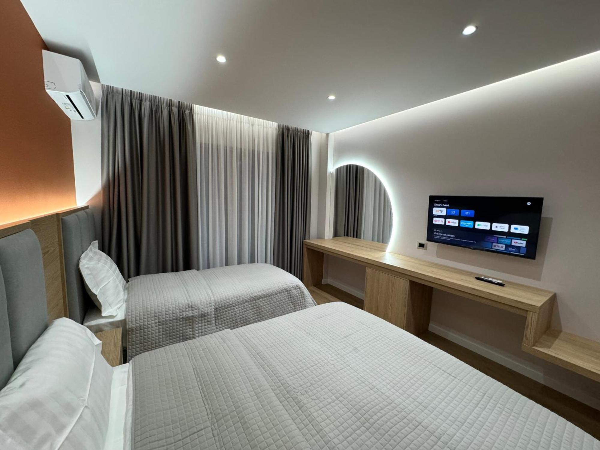 Hotel Lyhnidas Udenisht Екстер'єр фото