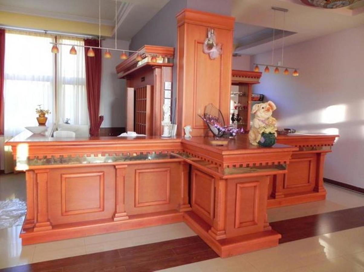 Hotel Lyhnidas Udenisht Екстер'єр фото