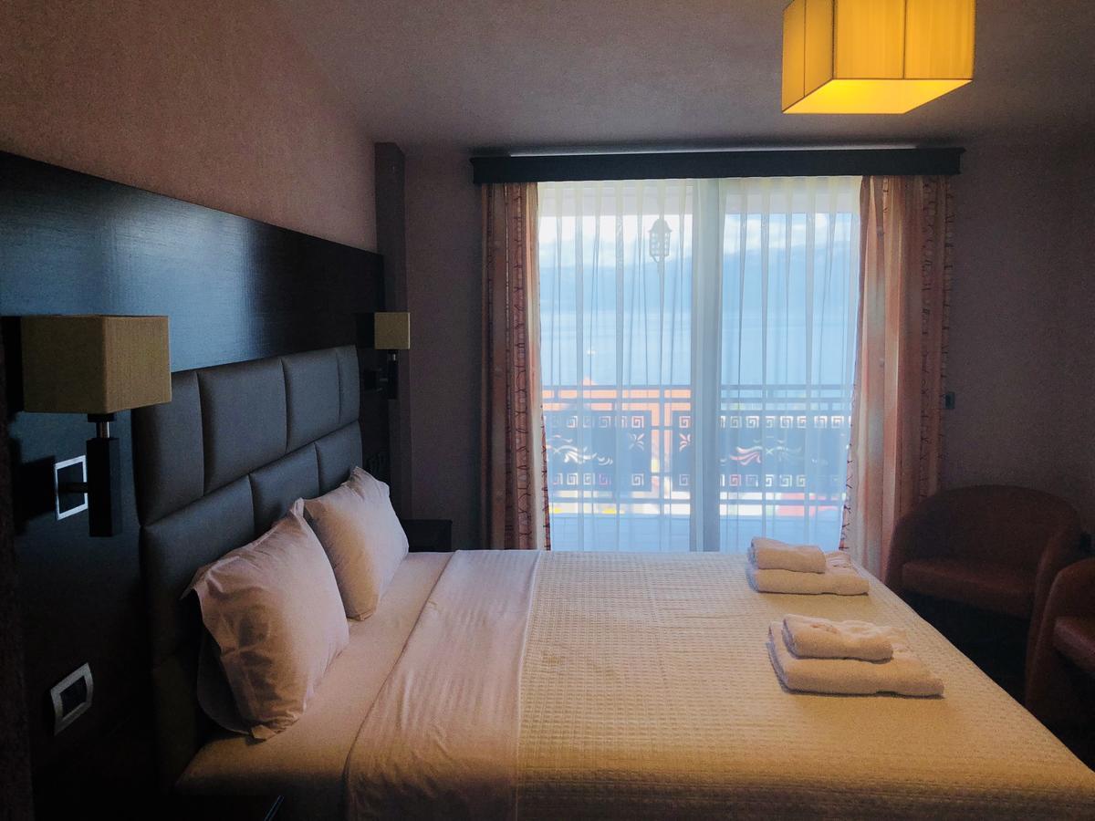 Hotel Lyhnidas Udenisht Екстер'єр фото